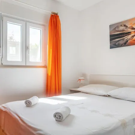 Apartment House Iva *